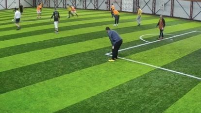 Halı saha maçında kalbine yenik düştü