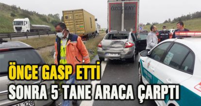 ÖNCE GASP ETTİ SONRA 5 TANE ARACA ÇARPTI