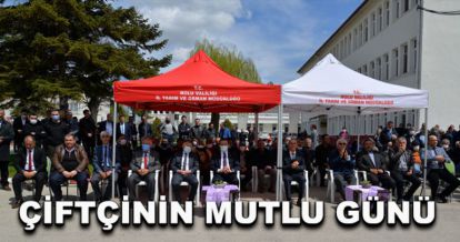 Çiftçilere ayçiçeği ve mısır tohumu dağıtıldı