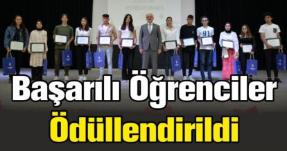 Başarılı Öğrenciler Ödüllendirildi