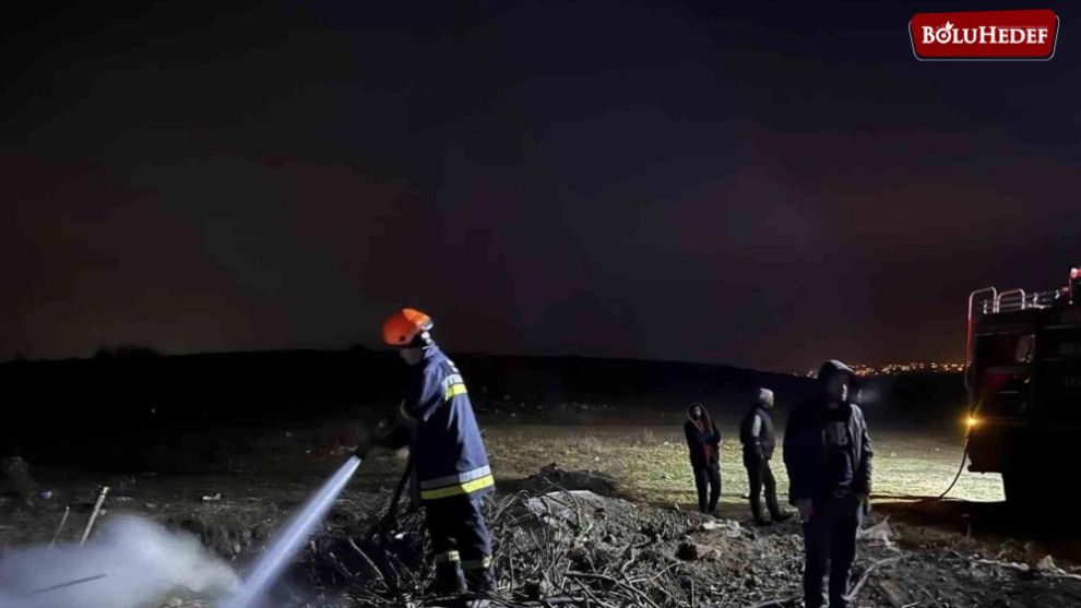 BOLU'DA ÇIKAN ÇÖP YANGININA ERKEN MÜDAHALE