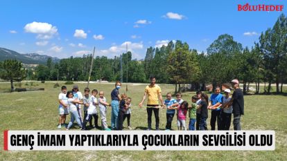 GENÇ İMAM YAPTIKLARIYLA ÇOCUKLARIN SEVGİLİSİ OLDU