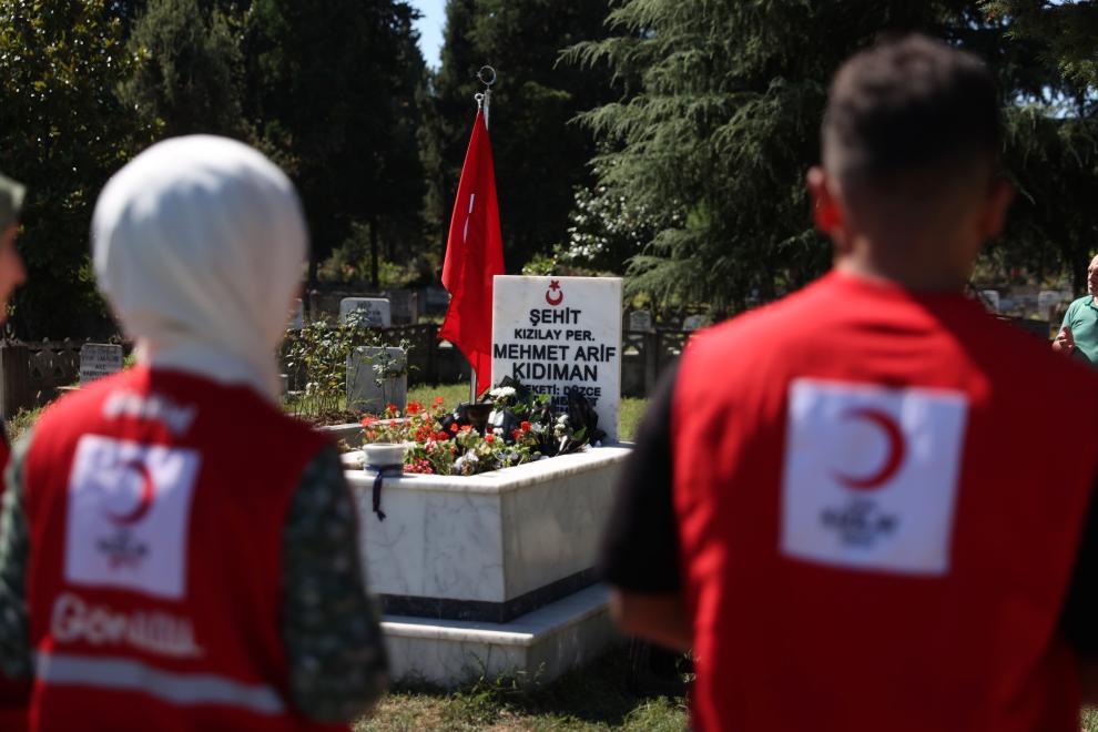 Suriye’de şehit olan Türk Kızılay personeli anıldı