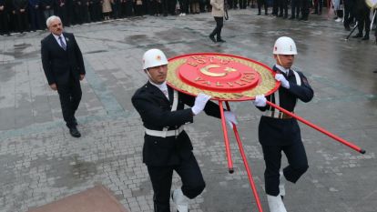 BÜYÜK ÖNDER ATATÜRK'Ü ANIYORUZ