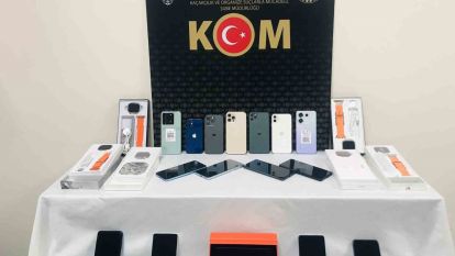 Polisten kaçak cep telefonu operasyonu