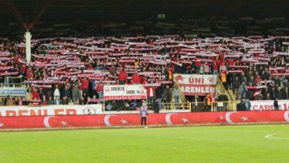 Düzcespor taraftarlarının maç biletleri Başkan Özlü'den: Daha önce Sivas'ta da bu uygulama olmuştu