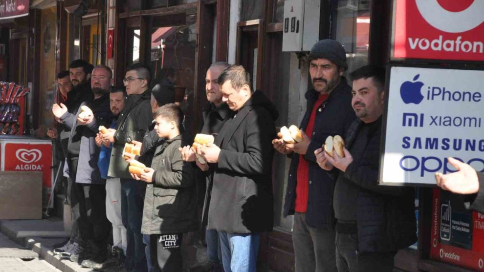 Asırlık geleneğe katılmak için İstanbul’dan Mudurnu’ya geldiler