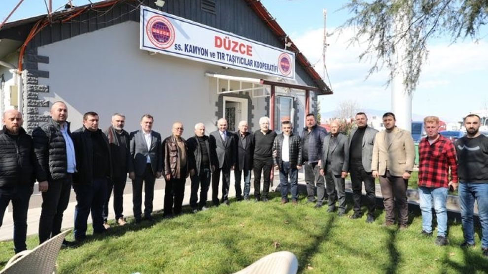 Başkan Özlü Düzce’nin yükünü taşıyan esnafla buluştu