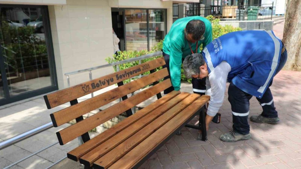 Bolu Belediyesi artık kent mobilyalarını kendisi üretiyor