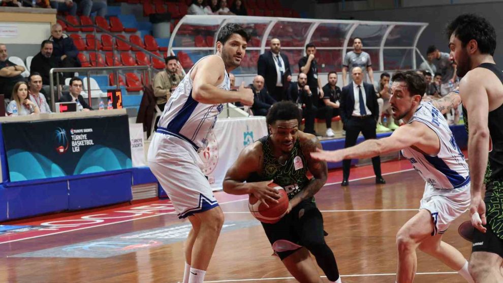 TBL: Kocaeli BŞB Kağıtspor: 74 - Konyaspor: 73