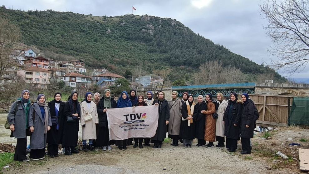 Üniversite öğrencileri tarih kokan sokaklarda Sakarya’yı tanıdı