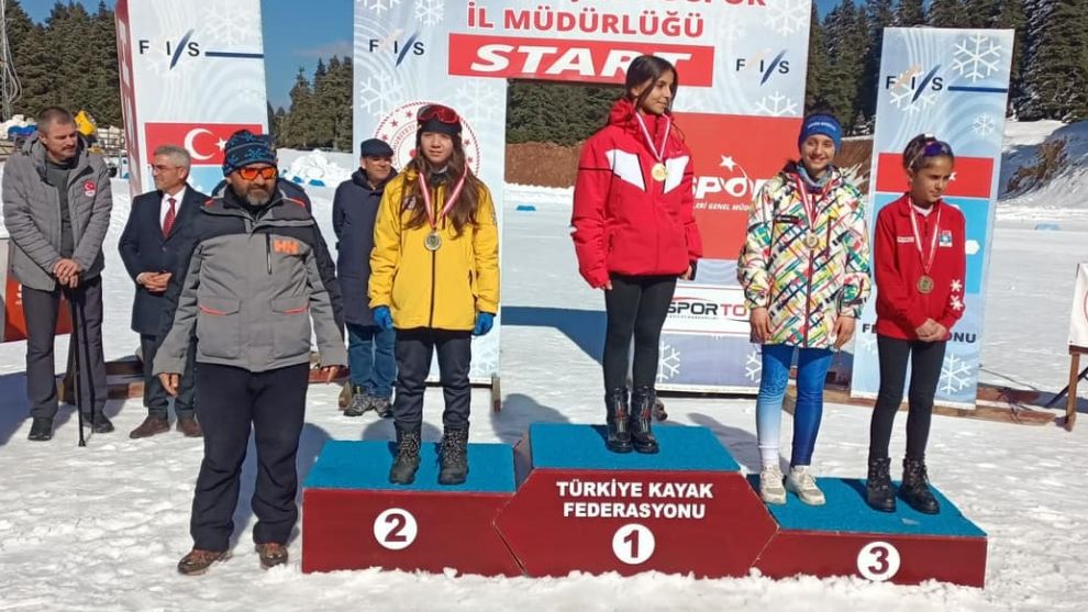 Türkiye Kayak Federasyonu'nun 2024 2. Etap Kayaklı Koşu Yarışması Gerede'de Yapıldı