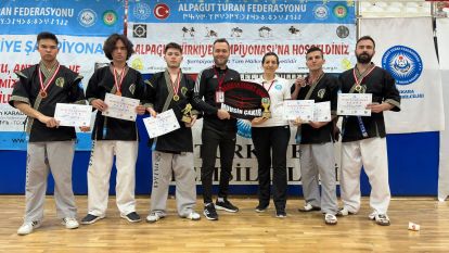 Bolulu Alpagut Turan Dövüş Sporcuları Türkiye Şampiyonasında Madalyalarla Parladı