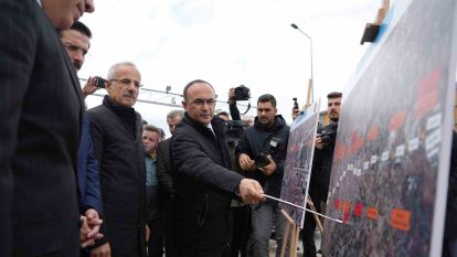 Bakan Uraloğlu'ndan Bolu'ya 4 köprülü kavşak müjdesi