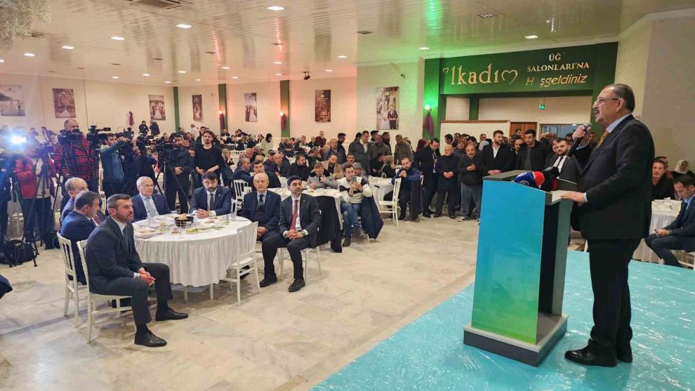 Bakan Özhaseki, Karabük Belediye Başkan Adayı Çetinkaya'nın projelerine destek sözü verdi