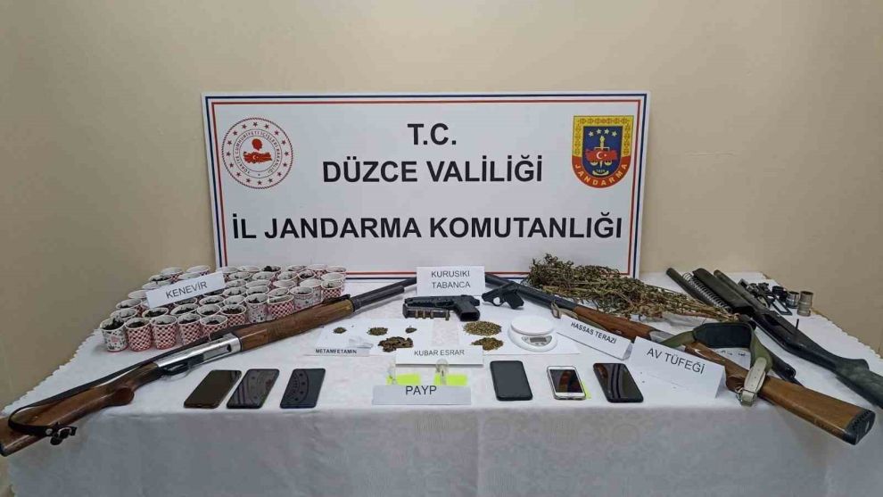 Düzce'de jandarmadan uyuşturucu operasyonu