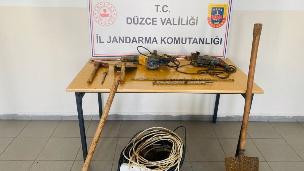 İzinsiz kazıya Jandarma engeli