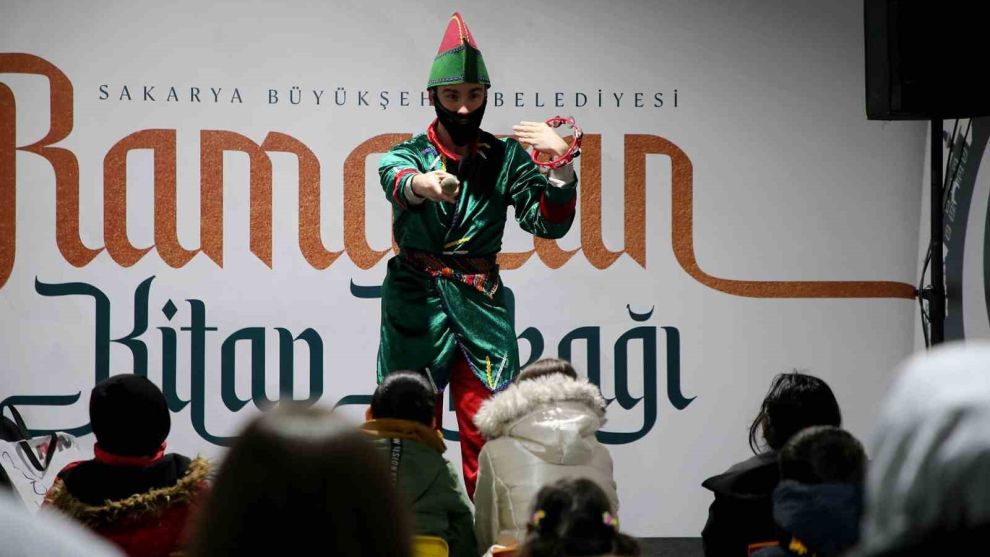 Karagöz ve Hacivat Ramazan akşamlarının tadı oldu