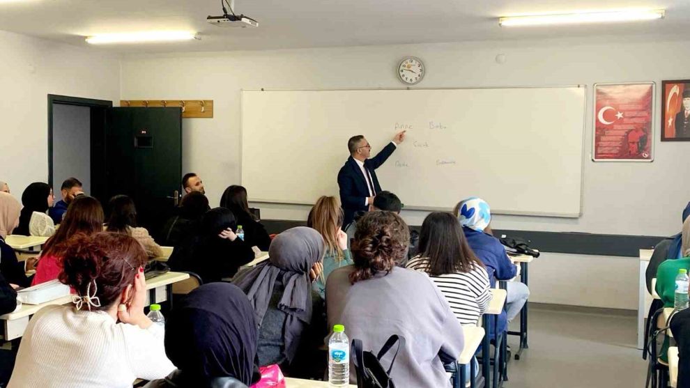 Öğrencilere medeni hukukun güncel meseleleri anlatıldı