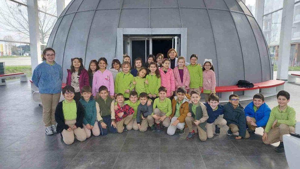 Planetaryum’a miniklerden yoğun ilgi