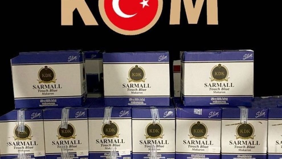 TEM’de durdurulan araçta 710 bin boş makaron ele geçirildi