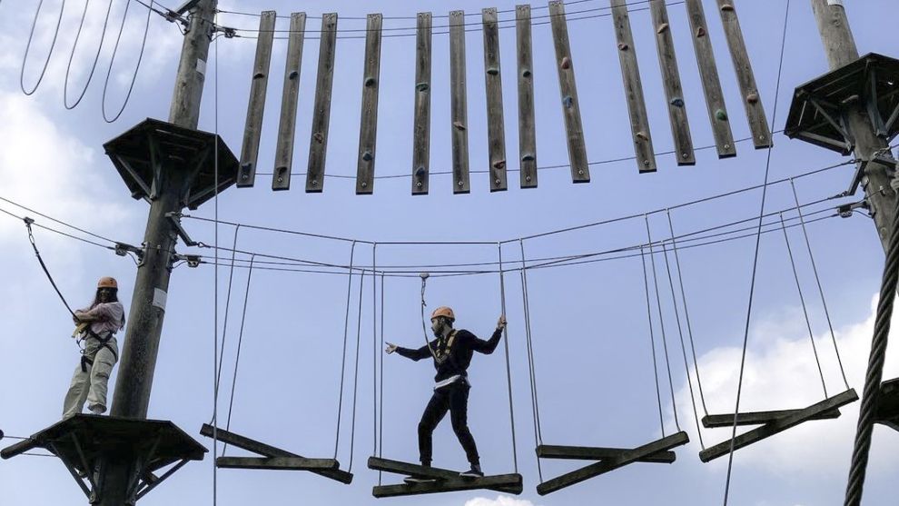 Üniversite öğrencileri Macera Park'ta cesaretlerini test ettiler