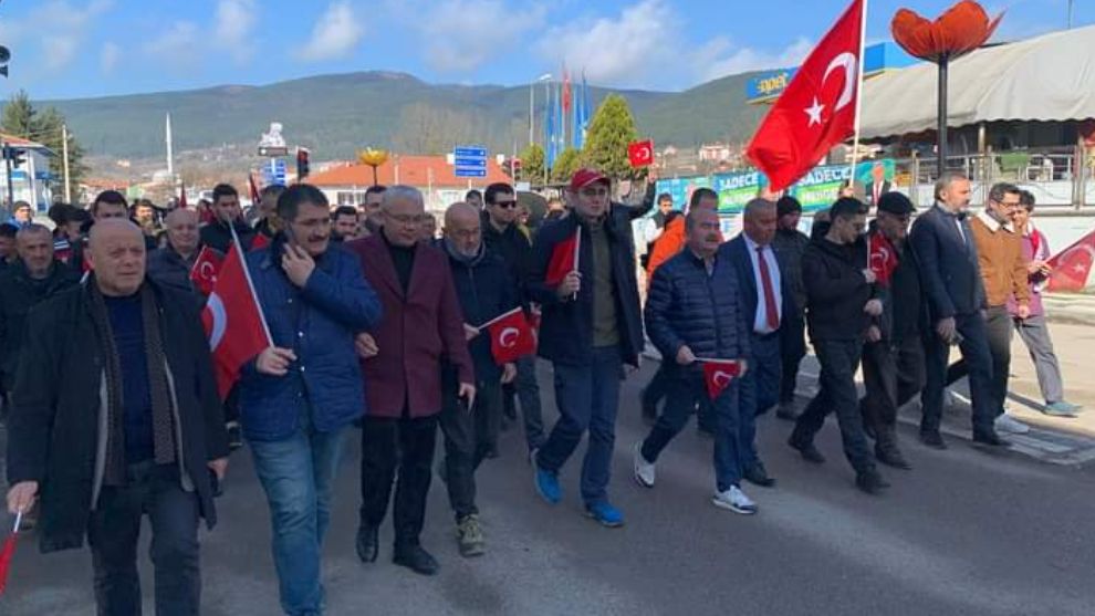 Mengen Kaymakamlığı tarafından “Şehitlere Saygı ve Doğa Yürüyüşü” düzenlendi.