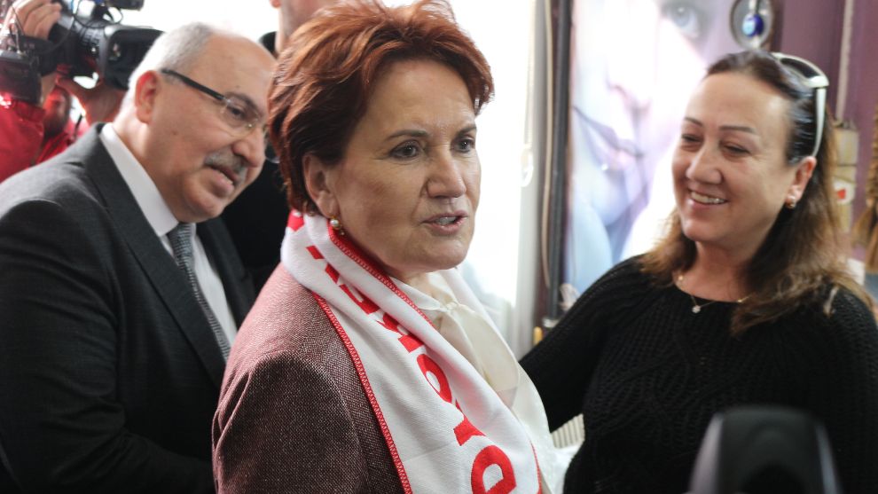 Meral Akşener Bolu’da Seçim Rüzgarı Estirdi