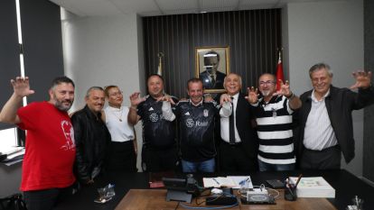 Beşiktaş'lılardan Özcan'a Ziyaret