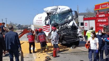 LPG yüklü tanker, park halindeki tahıl yüklü tıra çarptı: 1 ölü, 1 ağır yaralı