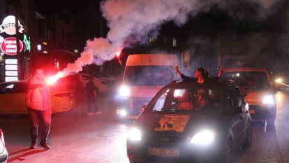 Sakarya'da seçim kutlamaları