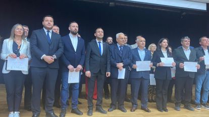 Tanju Özcan ve Belediye Meclis Üyeleri Mazbatalarını aldı