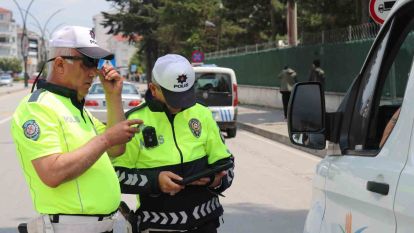 Bolu'da trafik ekipleri Araçları tek tek denetlendi
