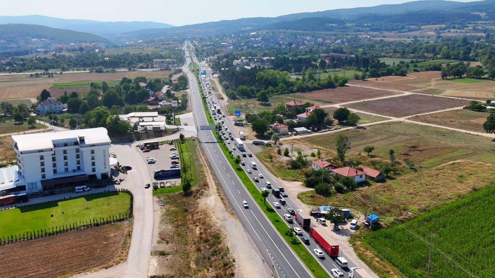 D-100'ün Bolu geçişi ağır taşıtlara yasaklandı