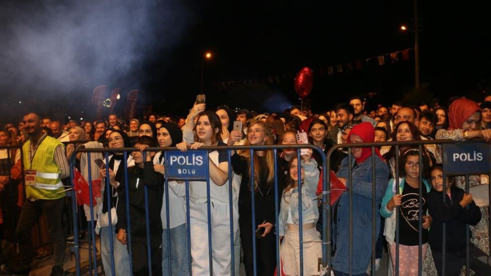 Binlerce kişi panayırın son gününde doyasıya eğlendi