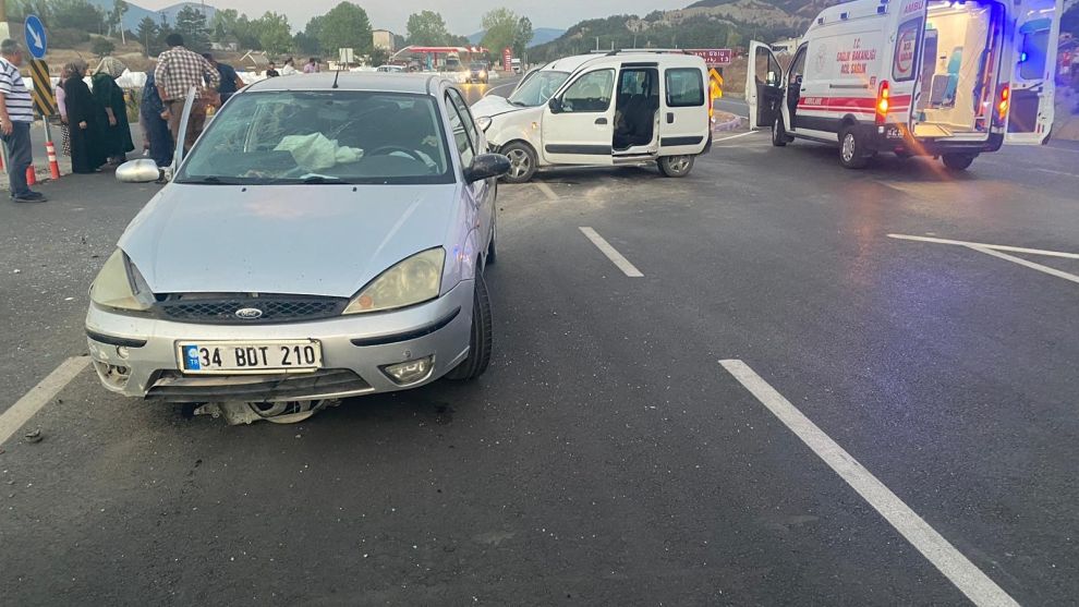 Bolu'da trafik kazası: 3 yaralı