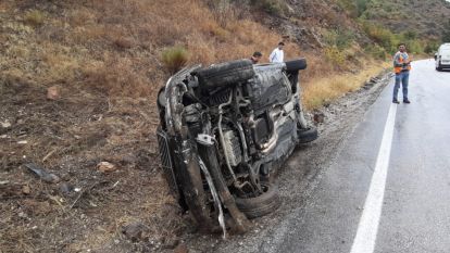 Kontrolden çıkan otomobil yan yattı: 1 yaralı