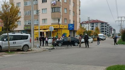 Bolu'da Sağlık Mahallesi'nde Kaza: Trafik Önlemleri Yetersiz Kaldı