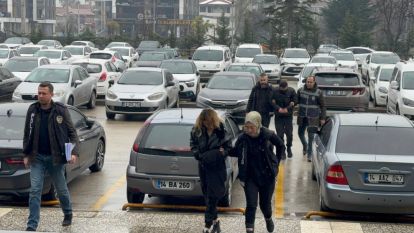 Yabancı uyruklu aileyi, "Adınız terör örgütü ile ilişkilendirilmiş" diyerek 500 bin lira dolandırdılar