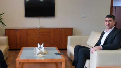 YANGINDA EŞİ, KIZI VE KENDİSİ HAYATINI KAYBETTİ