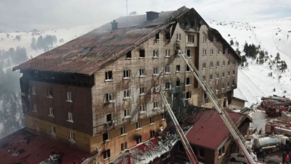 Yangında yaralanan 51 kişiden 22'si taburcu edildi...