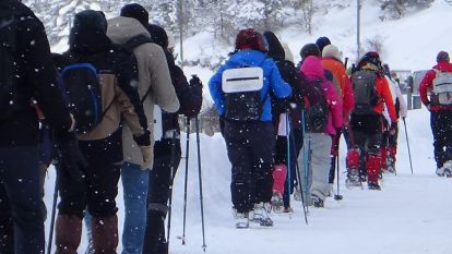50 santimlik karda 12 kilometre yürüdü