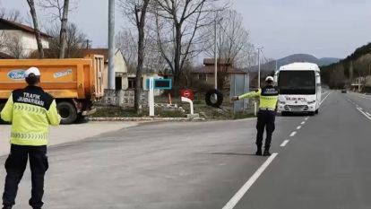 Mudurnu ilçesinde jandarma ekipleri trafik denetimlerini sıkılaştırdı