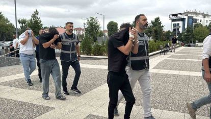 200 bin liralık alkol çaldılar: "Hepsini içtik"