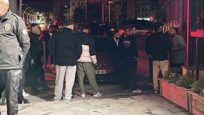 Bolu'da gece saatlerinde çorbacıda çıkan bıçaklı kavgada 2 kişi yaralandı.