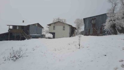 Bolu Dağı geçişinde kar yağışı etkili oluyor