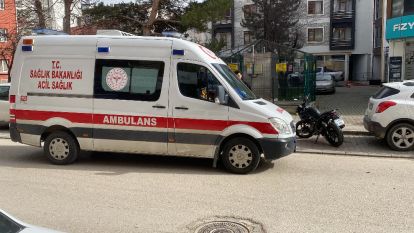 Bolu'da otomobille motosiklet kafa kafaya çarpıştı: 1 yaralı