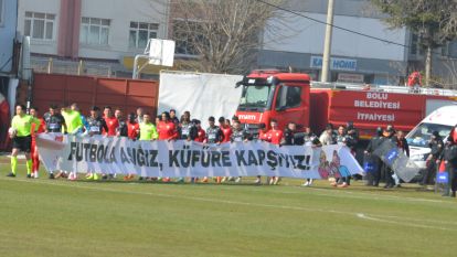 "Futbola Aşığız,Küfüre Karşıyız" Pankartıyla Çıktılar...