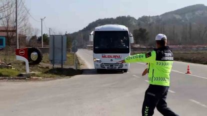 Bolu'da yolcu otobüslerine sivil jandarma denetimi