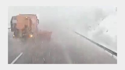 Bolu geçişinde yoğun kar yağışı etkili oldu